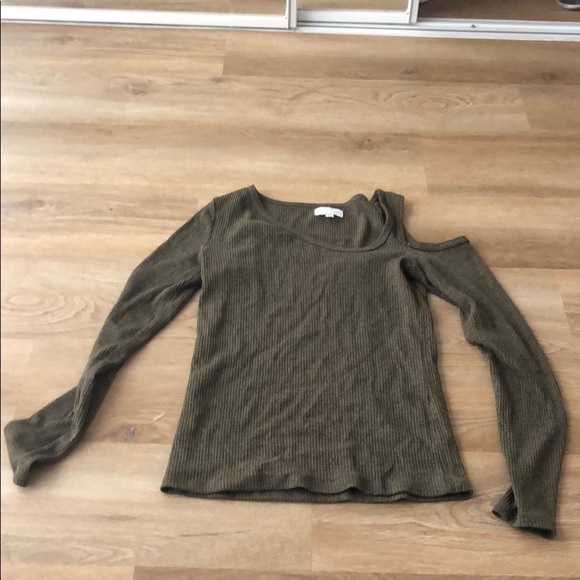 Lucky off shoulder thermal top - Picture 1 of 2